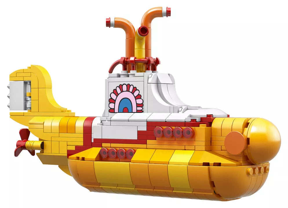 LEGO Ideas 21306 : The Beatles Yellow Submarine Play Again