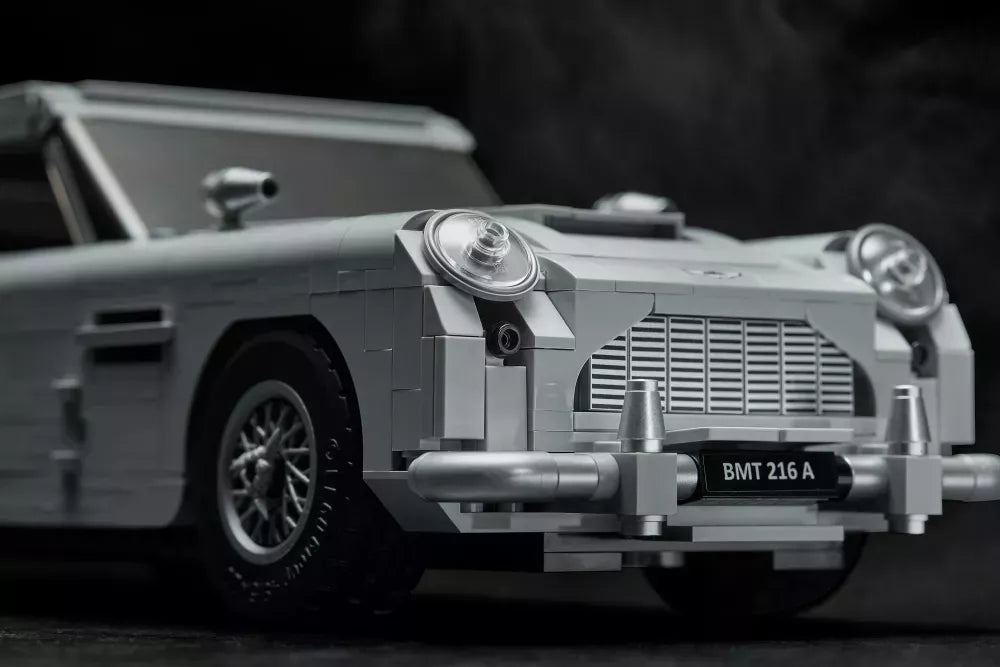 LEGO Creator 10262 : James Bond Aston Martin DB5 Play Again