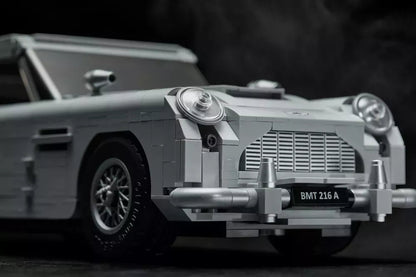 LEGO Creator 10262 : James Bond Aston Martin DB5 Play Again