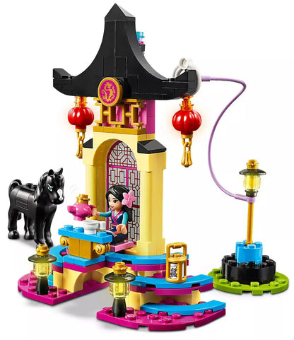 LEGO Disney 43182 : Le terrain d'entraînement de Mulan Play Again