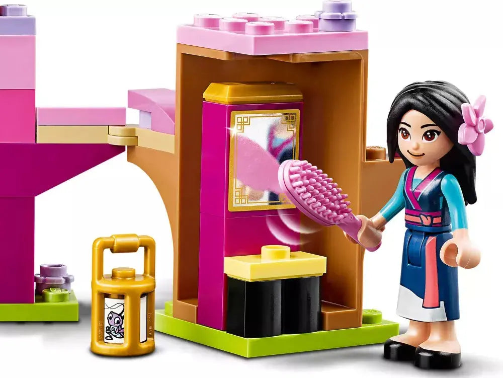 LEGO Disney 43182 : Le terrain d'entraînement de Mulan Play Again