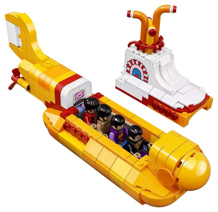 LEGO Ideas 21306 : The Beatles Yellow Submarine Play Again